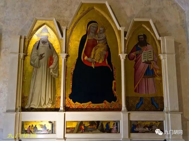 佛罗伦萨建筑圣十字教堂的特色 (圣十字教堂在佛罗伦萨位置)