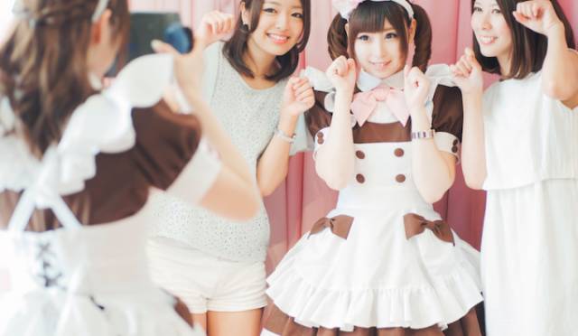 日本秋叶原女仆咖啡厅图片,秋叶原咖啡屋图片