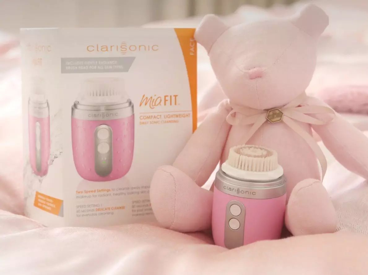 市面上的美容仪真的有用吗？长期使用就不用整容了？