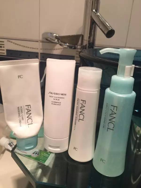 洗面奶踩雷排行榜,洗面奶推荐看完不踩雷