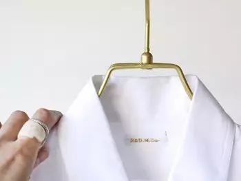 衣架选不好，你的贵衣服都毁了！