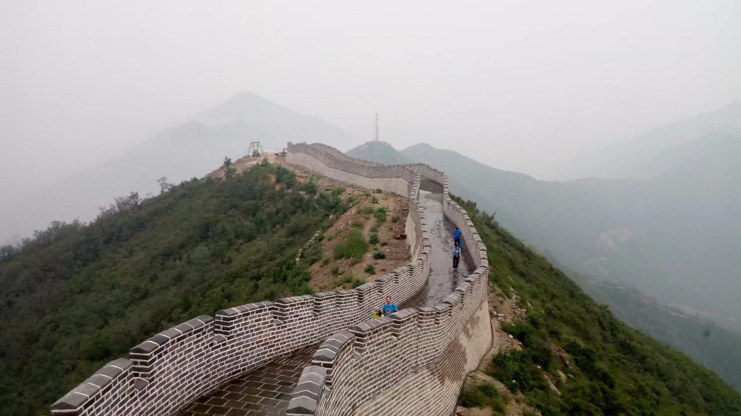 龙泉寺山小环穿——与教师一起爬山庆祝教师节