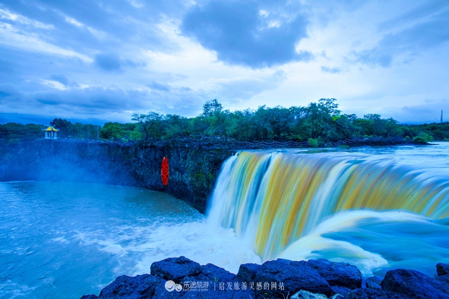 火山口探秘完整视频,镜泊湖地下森林火山口