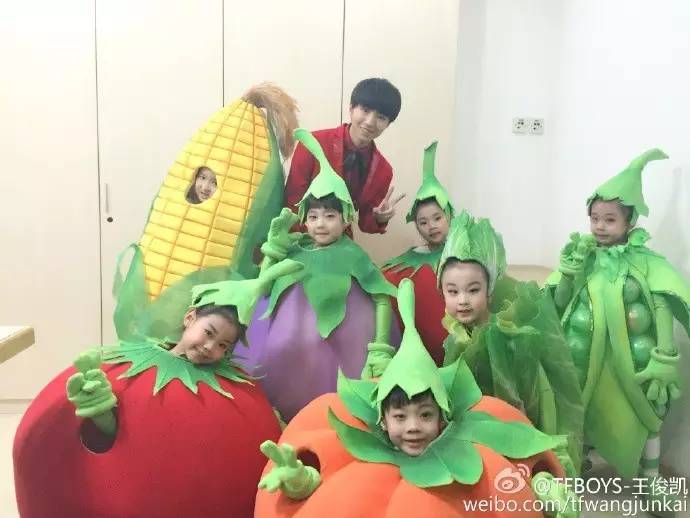 李易峰和王俊凯站一起,李易峰vs王俊凯