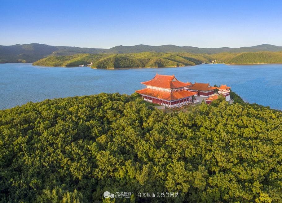 火山口探秘完整视频,镜泊湖地下森林火山口