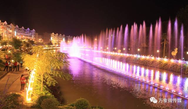 头条丨大家好！我叫巴马，这是我的简历，请多多关照！
