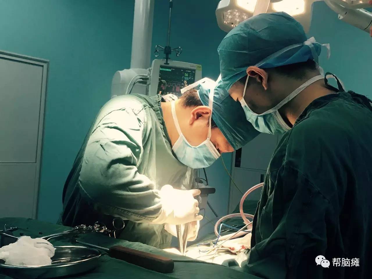 治疗脑瘫的正确方式,脑瘫最好的康复训练方法