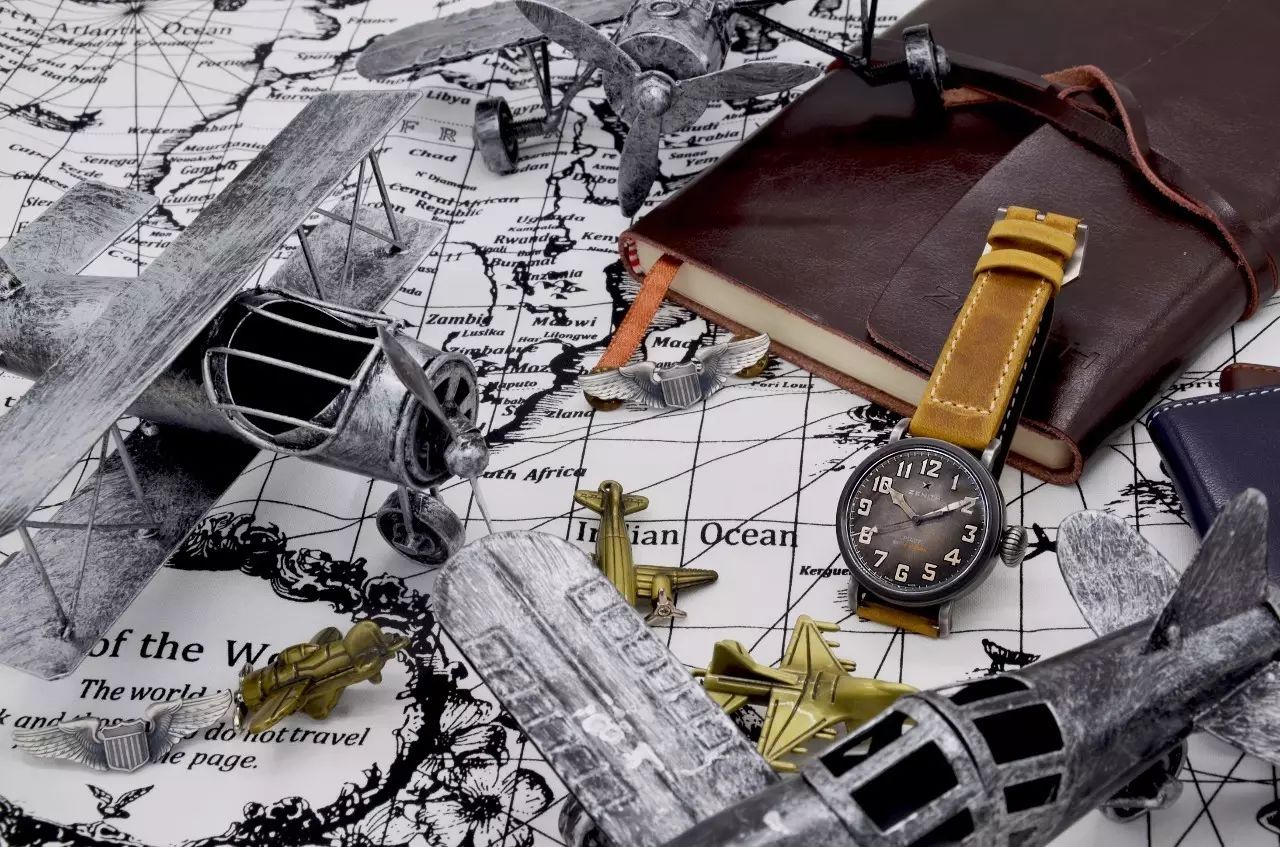 女人戴表戴在左手还是右手比较好,女人戴表不管贵还是便宜