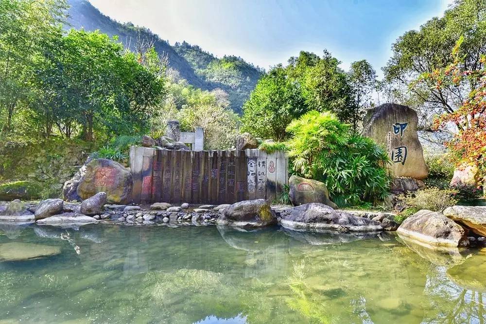 它是离欧洲“最近”的中国县城，私藏无限风光和诱人美食！杭州人高铁直达~