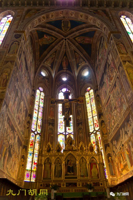 佛罗伦萨建筑圣十字教堂的特色 (圣十字教堂在佛罗伦萨位置)