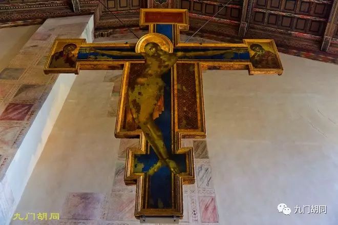 佛罗伦萨建筑圣十字教堂的特色 (圣十字教堂在佛罗伦萨位置)