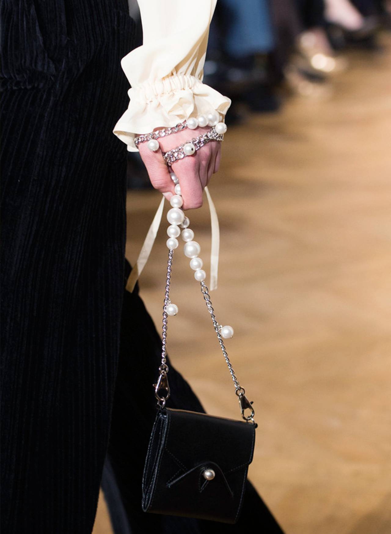 杨幂周冬雨时尚任性穿,杨幂周冬雨t恤