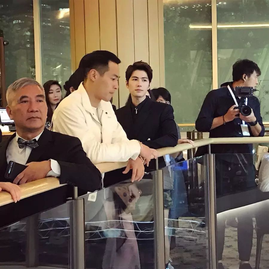 这些中国「别的地方没得卖」的时髦货｜都在这个商场里！