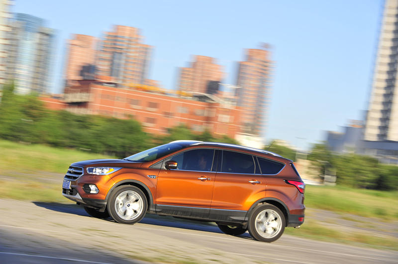 科雷傲和探界者,科雷傲和探界者哪个好点