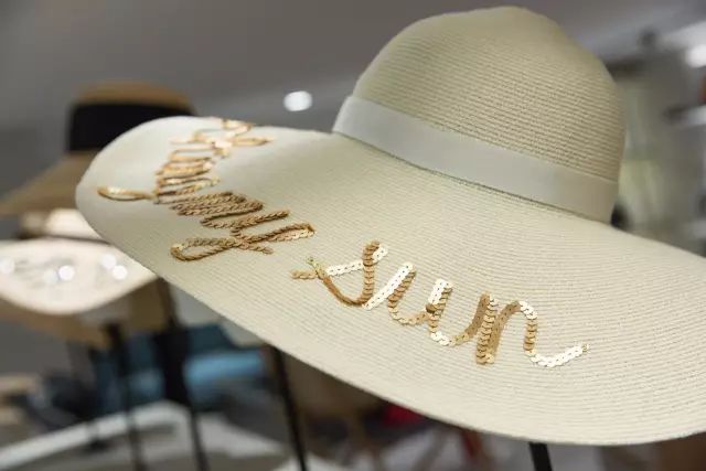 爆款已经看腻了你却还在做烂大街的伪时髦?