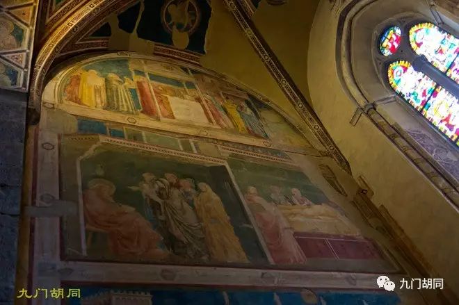 佛罗伦萨建筑圣十字教堂的特色 (圣十字教堂在佛罗伦萨位置)