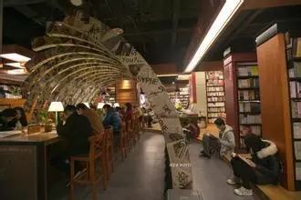 重庆最适合看书的书店,坐地铁去书店看书