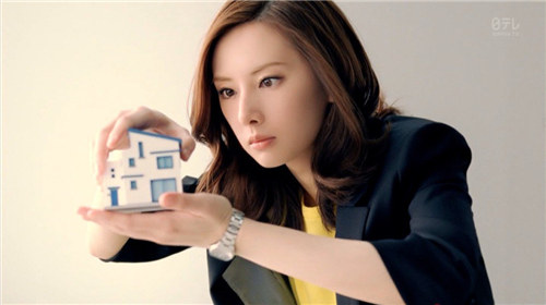 日本女演员8成都有整形？网友狂八卦：整过的是新垣结衣，还是石原聪美？