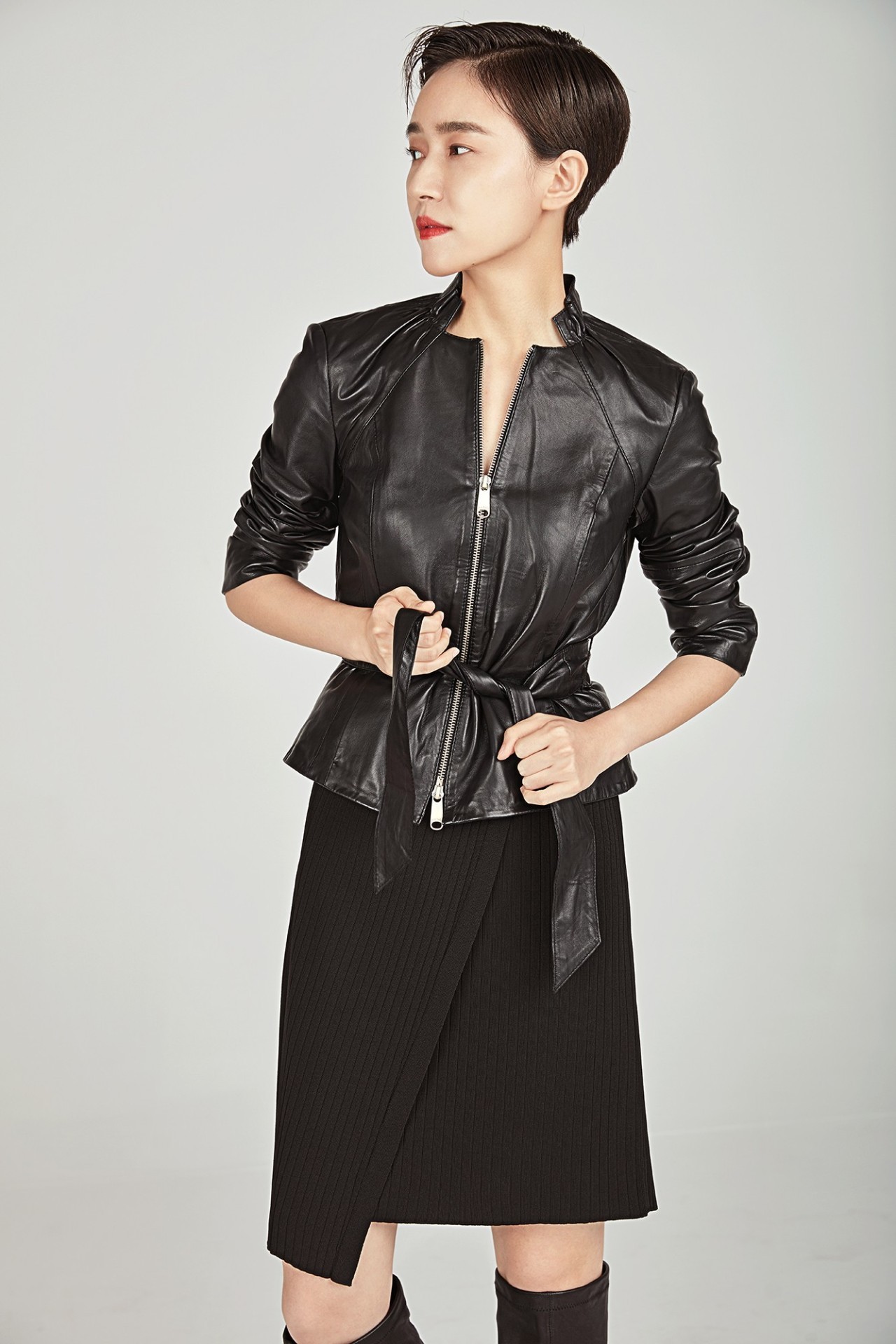 我算过了|这个只有9件单品的「胶囊衣橱」去时装周街拍一礼拜没问题~