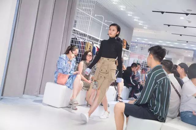 爆款已经看腻了你却还在做烂大街的伪时髦?