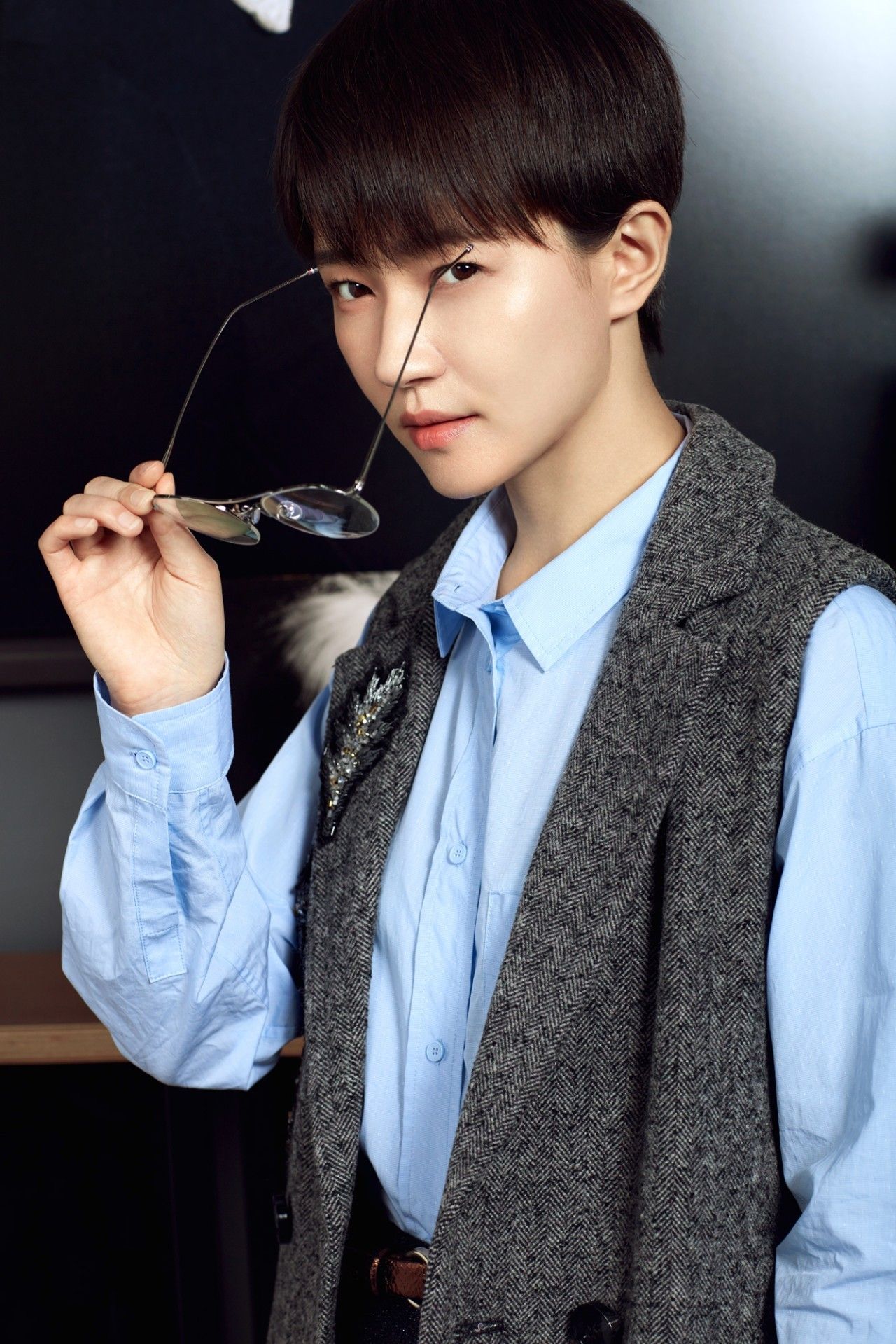 我算过了|这个只有9件单品的「胶囊衣橱」去时装周街拍一礼拜没问题~