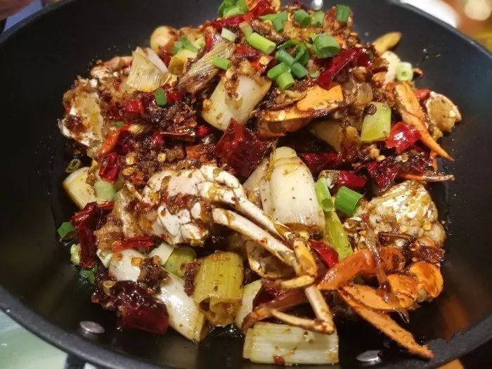 又是秋高蟹肥时一年一度的螃蟹节,又是吃螃蟹的好时节