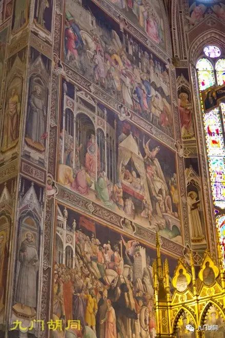 佛罗伦萨建筑圣十字教堂的特色 (圣十字教堂在佛罗伦萨位置)