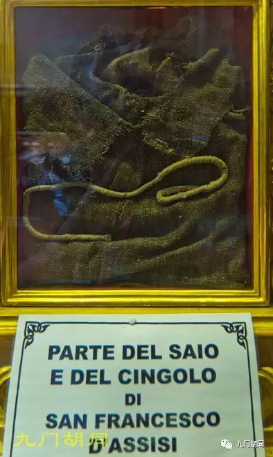 佛罗伦萨建筑圣十字教堂的特色 (圣十字教堂在佛罗伦萨位置)