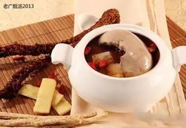 秋天口干舌燥伴有咳嗽食疗,秋天上火的食物有哪些