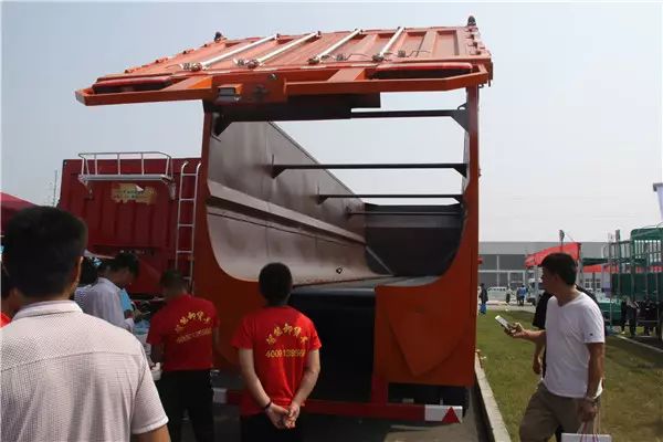 梁山专用汽车展览会,新能源汽车技术设备展