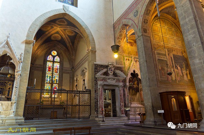 佛罗伦萨建筑圣十字教堂的特色 (圣十字教堂在佛罗伦萨位置)