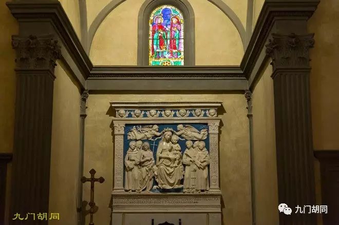 佛罗伦萨建筑圣十字教堂的特色 (圣十字教堂在佛罗伦萨位置)