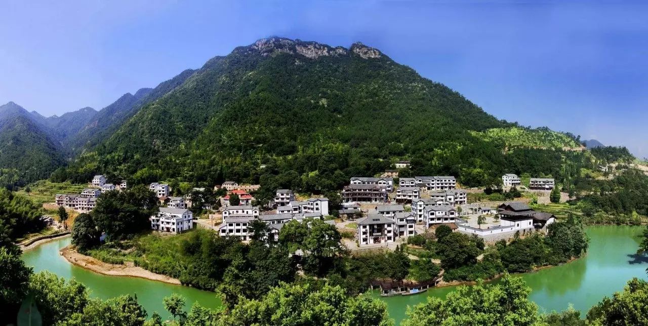 它是离欧洲“最近”的中国县城，私藏无限风光和诱人美食！杭州人高铁直达~