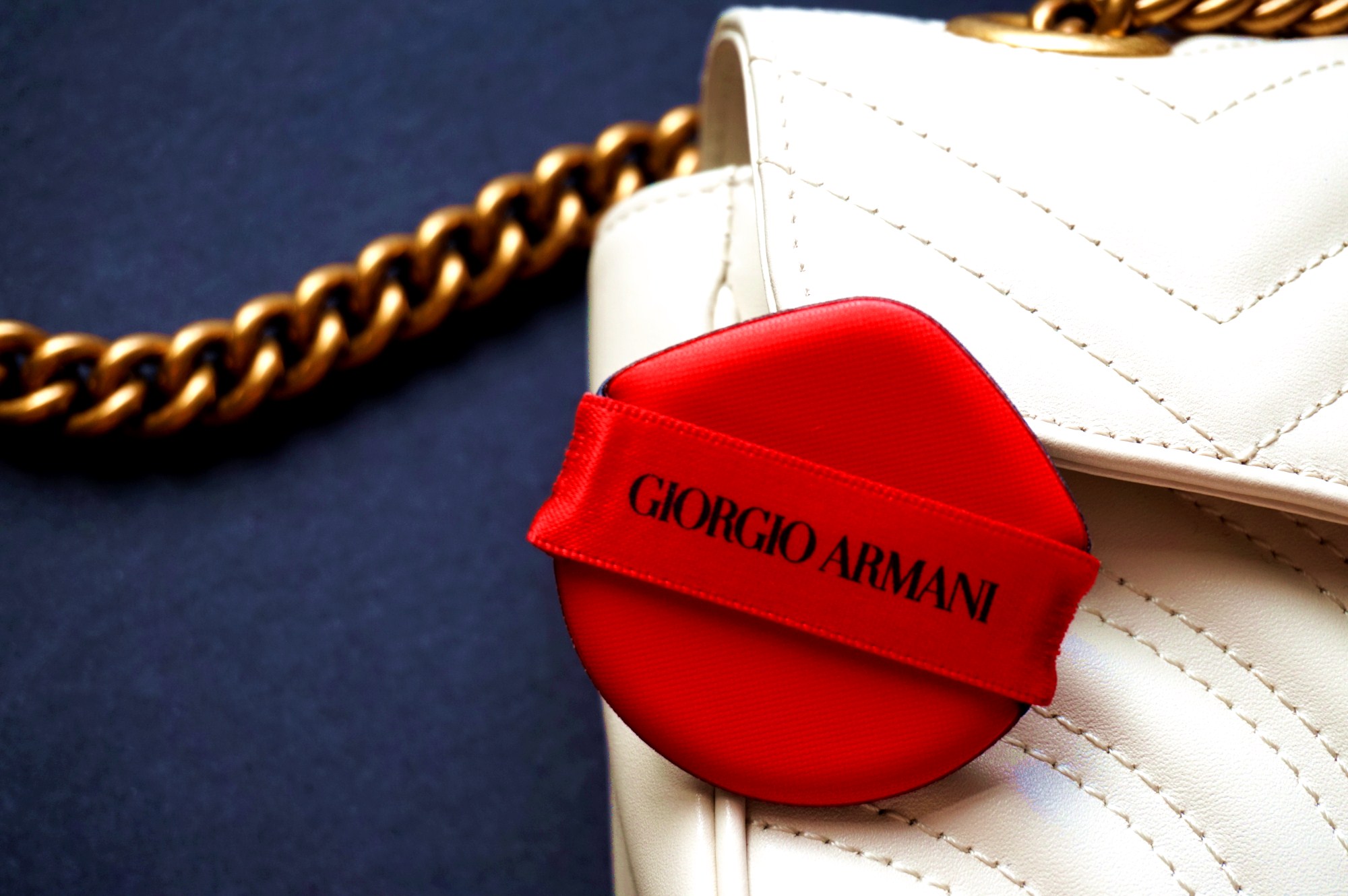 阿玛尼粉底液和红气垫测评,底妆之王