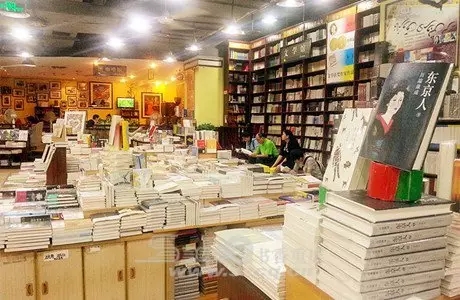 重庆最适合看书的书店,坐地铁去书店看书