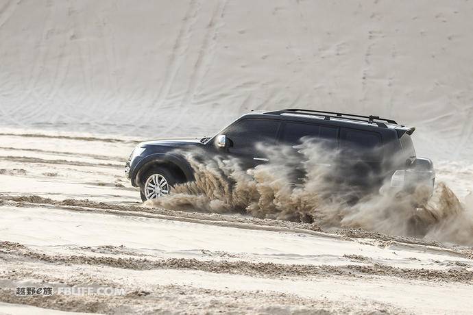 2018款三菱帕杰罗v97试驾,帕杰罗v93v95v97的区别