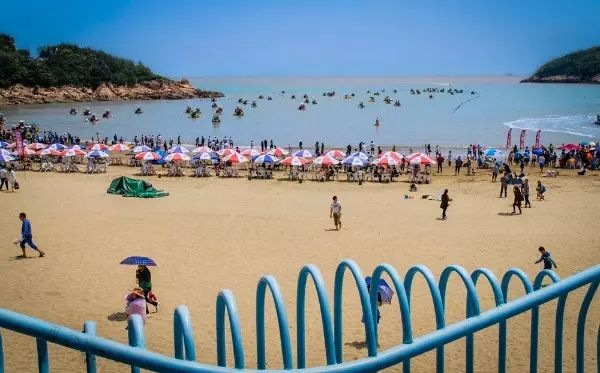 万人嗨玩花果山,万人游旅行