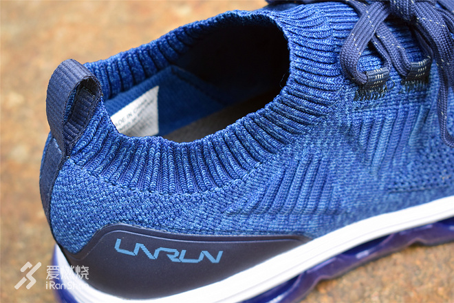 李宁剑影测评视频,李宁带气垫和碳板篮球鞋