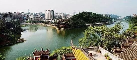 夜读自贡陈家祠堂,自贡人骨子里有气质