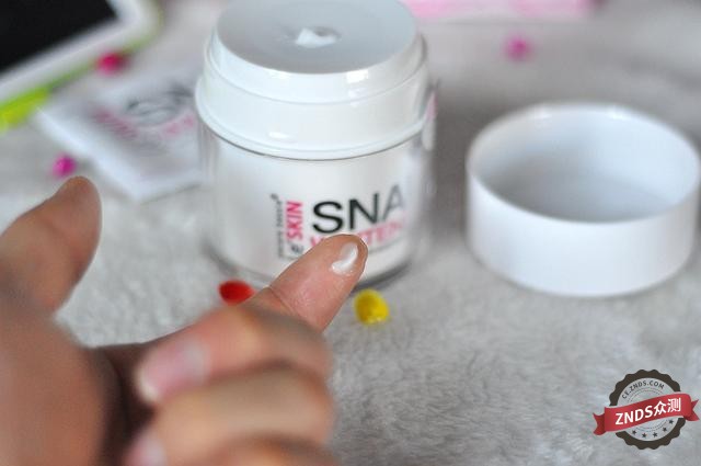 【ZNDS众测】再也不怕熬夜玩手机让乐丝汀蜗牛给你的皮肤做SPA吧！