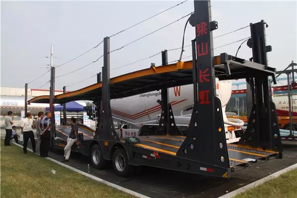 梁山专用汽车展览会,新能源汽车技术设备展