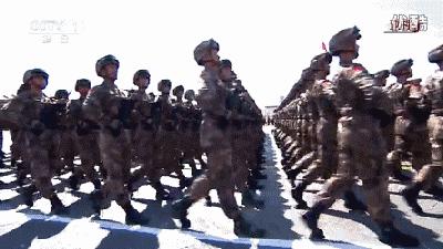 没经历过磨难不足以谈人生,没经历过军训的人