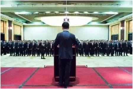 看了他们的开门红包，我觉得自己进了假公司