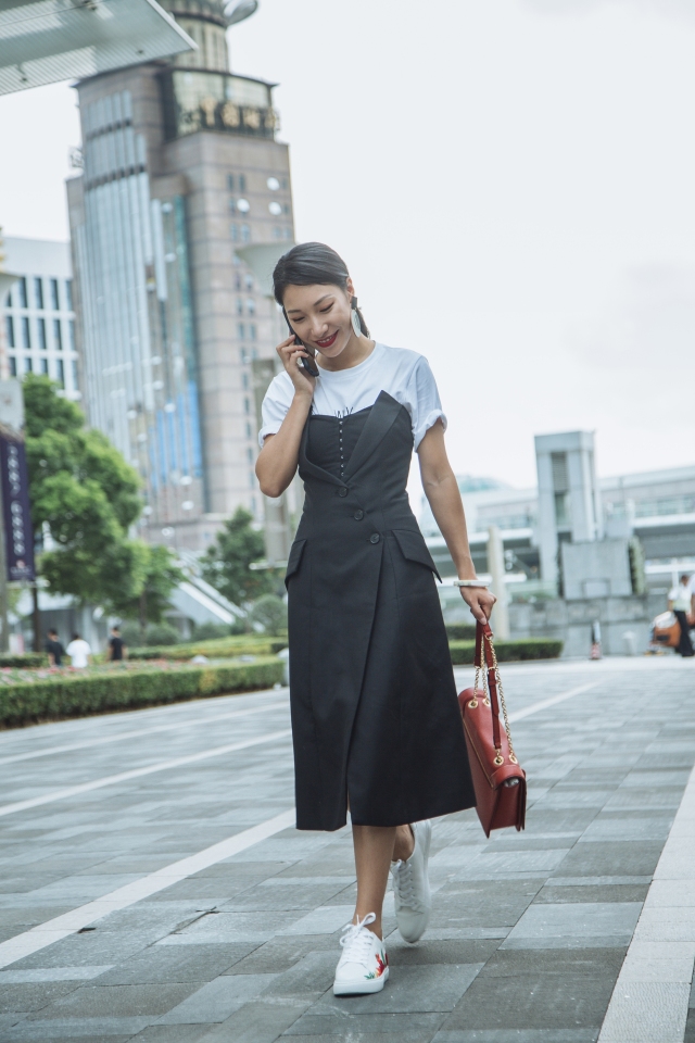 璇氭剰婊℃弧铚滈洩鍐板煄,璇氭剰婊℃弧