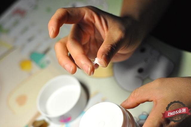 【ZNDS众测】再也不怕熬夜玩手机让乐丝汀蜗牛给你的皮肤做SPA吧！