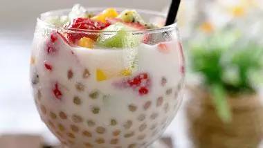 秋天口干舌燥伴有咳嗽食疗,秋天上火的食物有哪些