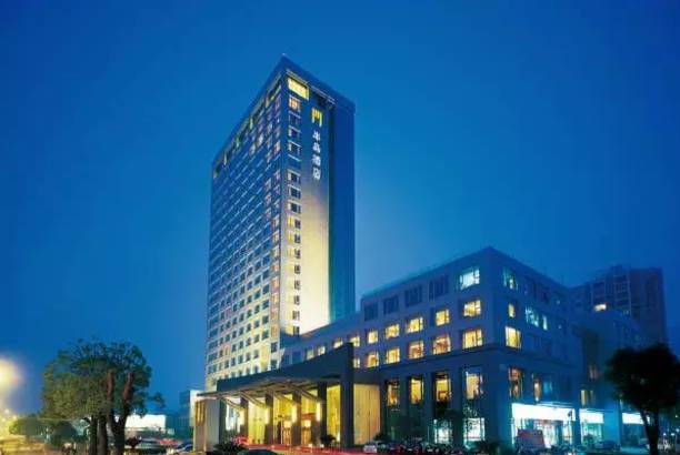 万人嗨玩花果山,万人游旅行