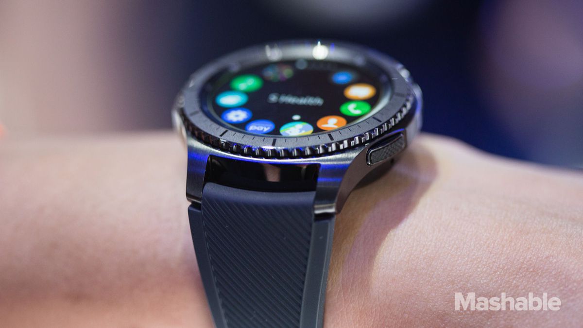 三星gears3手表功能运动版,三星gears3智能手表运动