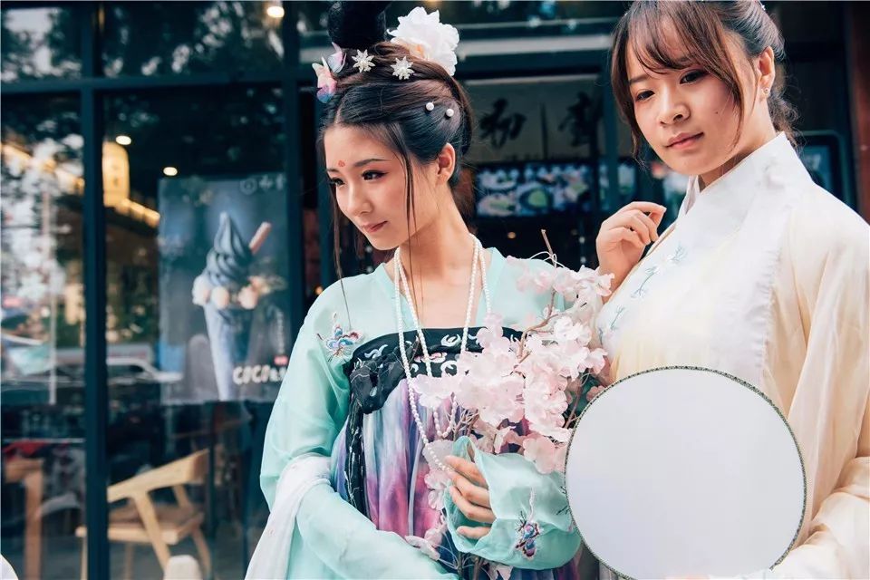 这场衣袂飘飘的古风下午茶让我知道,“抹茶控都是仙女”很有科学道理!