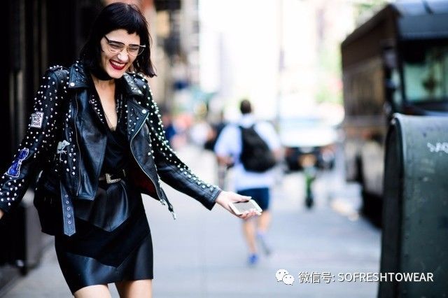 你喜欢穿的衣服是什么味道,你最喜欢穿什么颜色的衣服